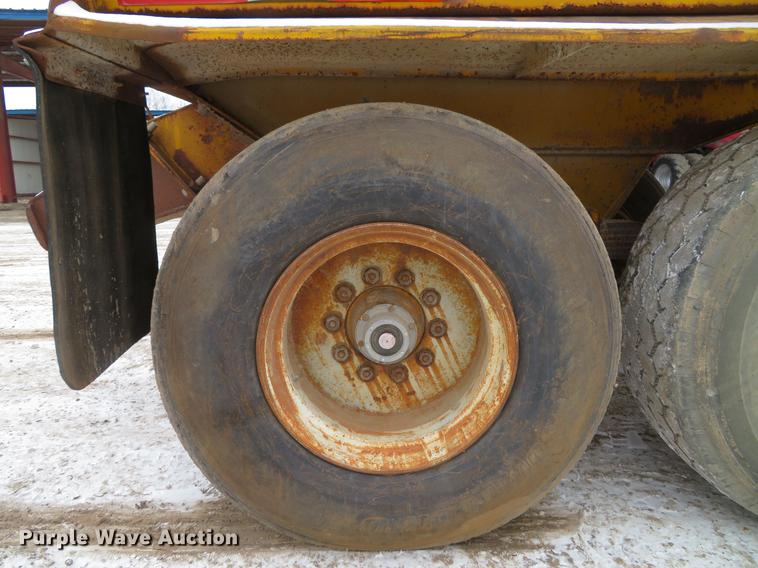 image for item DG3826 1979 Load King 2030 bottom dump trailer