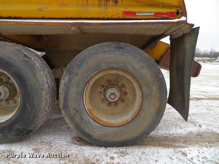 image for item DG3826 1979 Load King 2030 bottom dump trailer