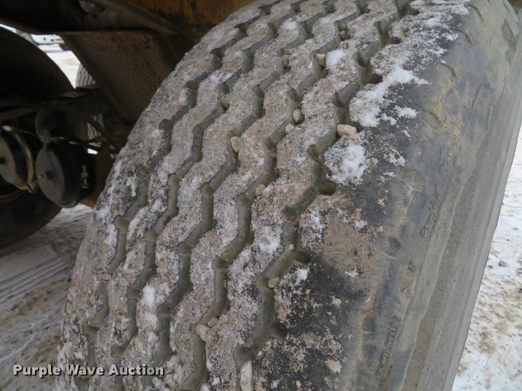 image for item DG3826 1979 Load King 2030 bottom dump trailer