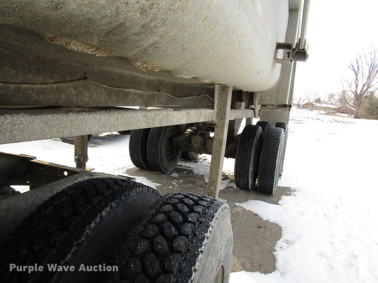 image for item FJ9605 1978 Travis end dump trailer
