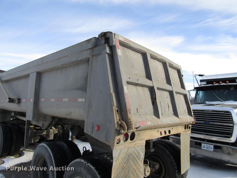 image for item FJ9605 1978 Travis end dump trailer