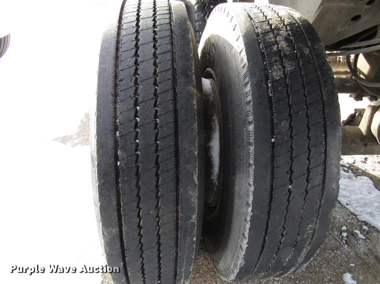 image for item FJ9605 1978 Travis end dump trailer