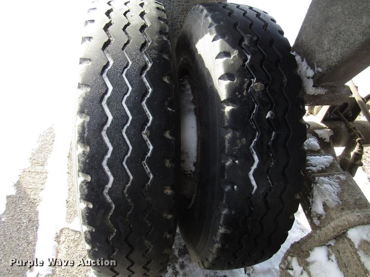image for item FJ9605 1978 Travis end dump trailer