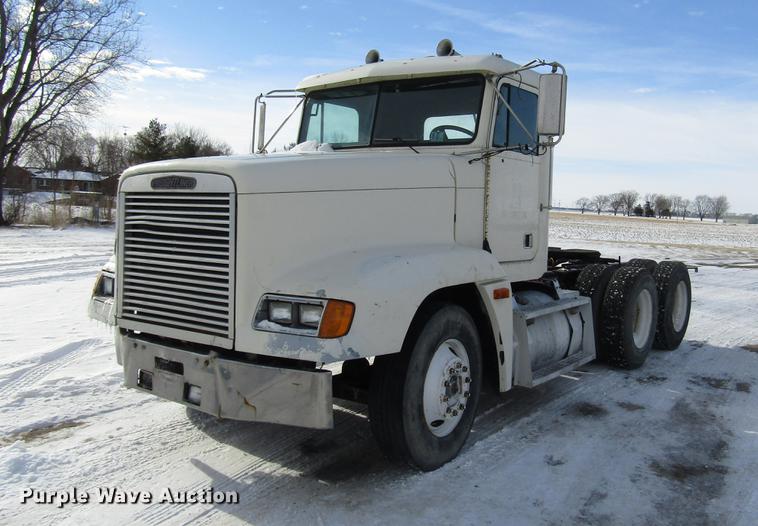 image for item FJ9606 1995 Freightliner FLD semi truck
