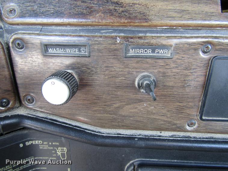 image for item FJ9606 1995 Freightliner FLD semi truck