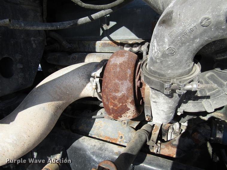 image for item FJ9606 1995 Freightliner FLD semi truck