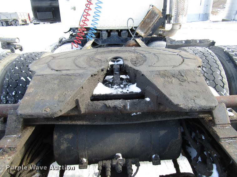 image for item FJ9606 1995 Freightliner FLD semi truck