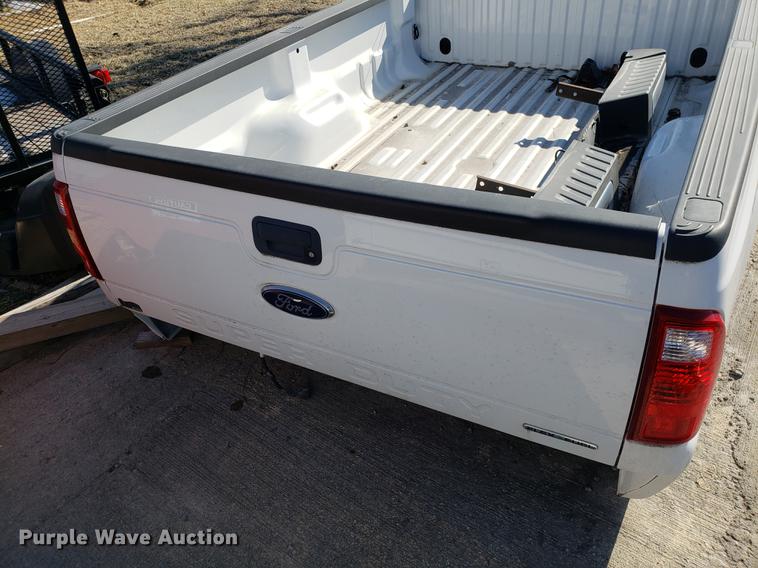 image for item AV9312 2013 Ford F350 pickup truck bed