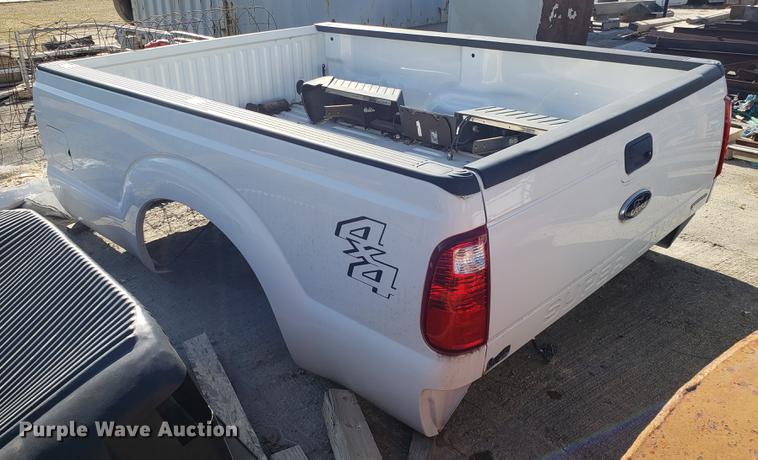 image for item AV9312 2013 Ford F350 pickup truck bed