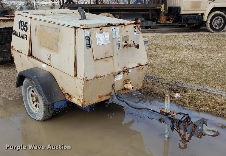 image for item AV9319 Sullair 185DP0JB air compressor