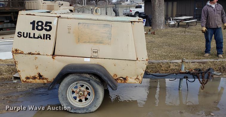 image for item AV9319 Sullair 185DP0JB air compressor