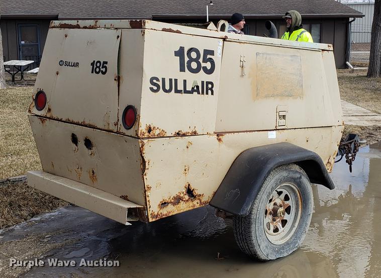 image for item AV9319 Sullair 185DP0JB air compressor
