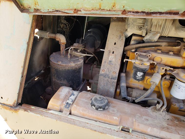 image for item AV9319 Sullair 185DP0JB air compressor