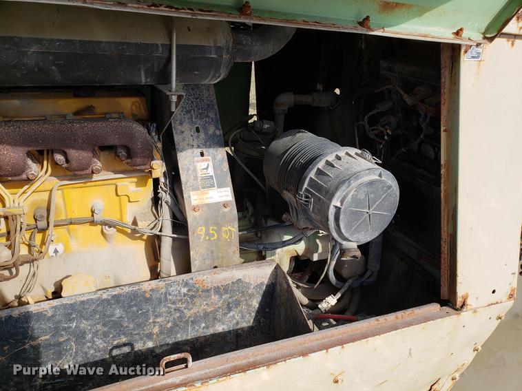 image for item AV9319 Sullair 185DP0JB air compressor