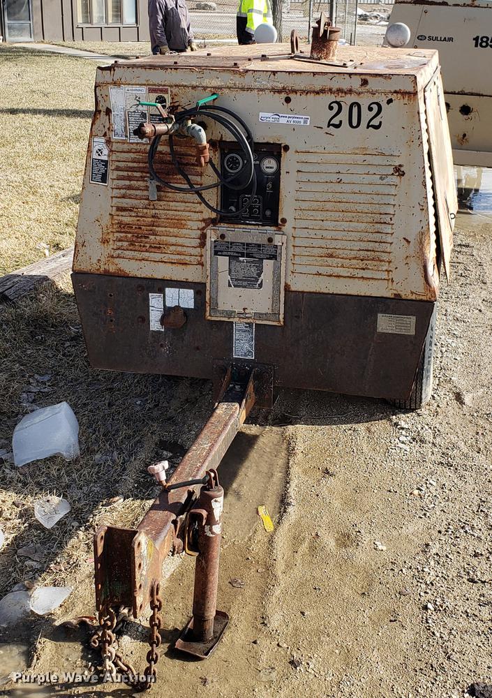 image for item AV9320 Sullair 100GPQ2WT0 air compressor