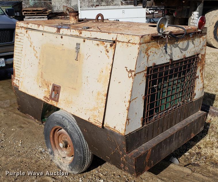 image for item AV9320 Sullair 100GPQ2WT0 air compressor