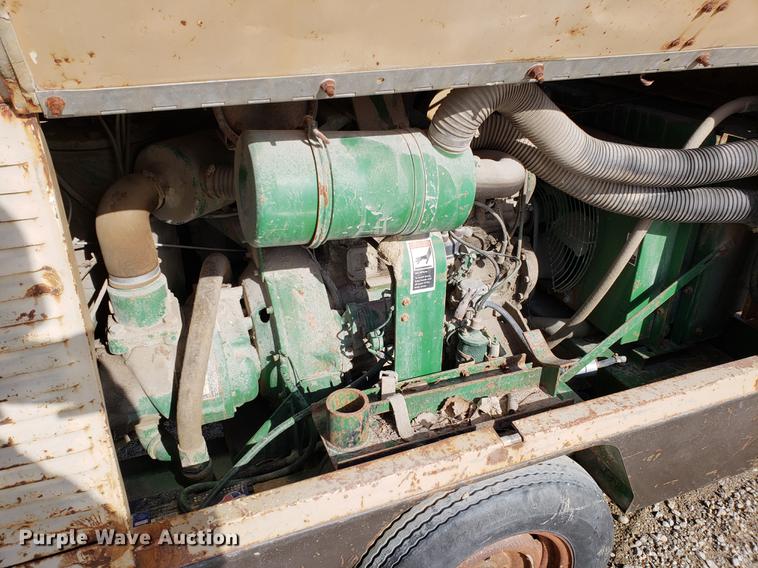 image for item AV9320 Sullair 100GPQ2WT0 air compressor