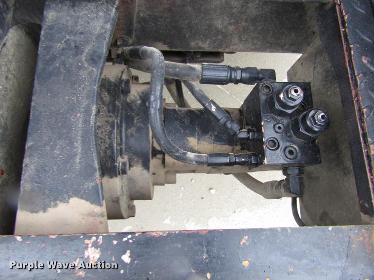 image for item DB6899 2006 International 4400 bucket truck