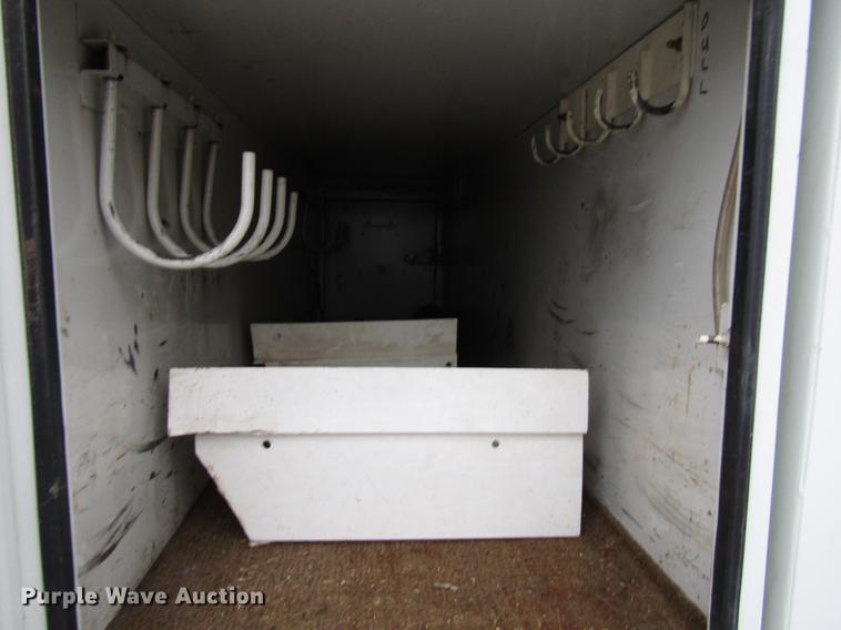 image for item DB6899 2006 International 4400 bucket truck