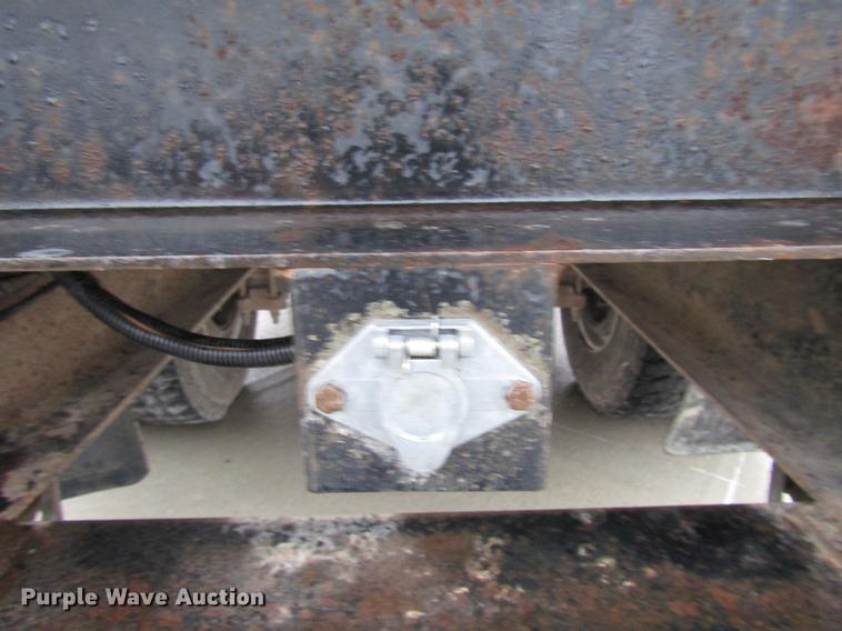 image for item DB6899 2006 International 4400 bucket truck