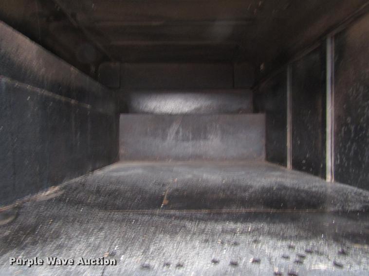 image for item DB6899 2006 International 4400 bucket truck