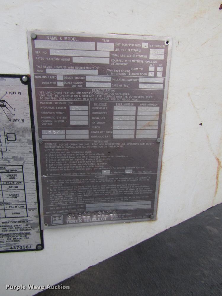 image for item DB6899 2006 International 4400 bucket truck