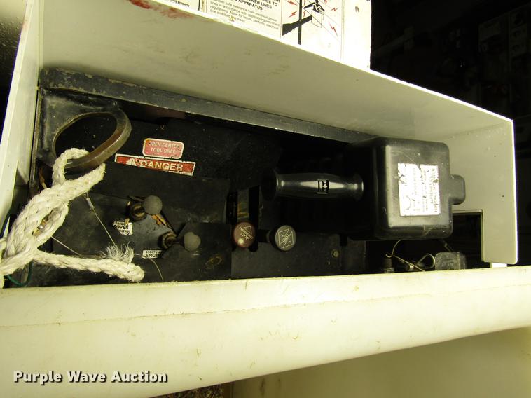 image for item DB6899 2006 International 4400 bucket truck