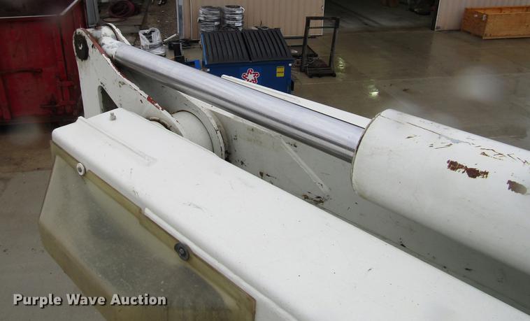 image for item DB6899 2006 International 4400 bucket truck