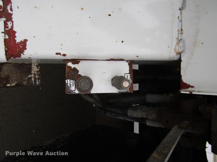 image for item DB6899 2006 International 4400 bucket truck