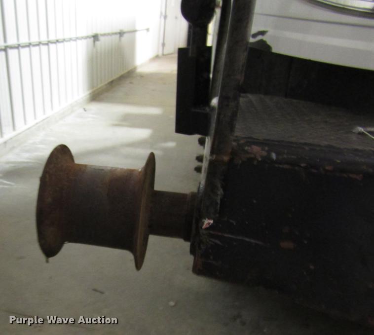 image for item DB6899 2006 International 4400 bucket truck