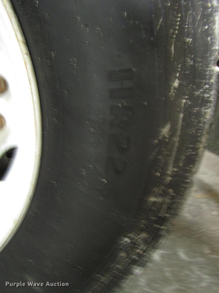 image for item DB6899 2006 International 4400 bucket truck