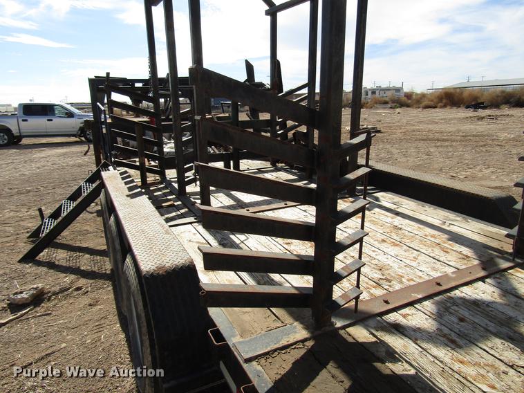 image for item DB6918 2007 Apache utility trailer