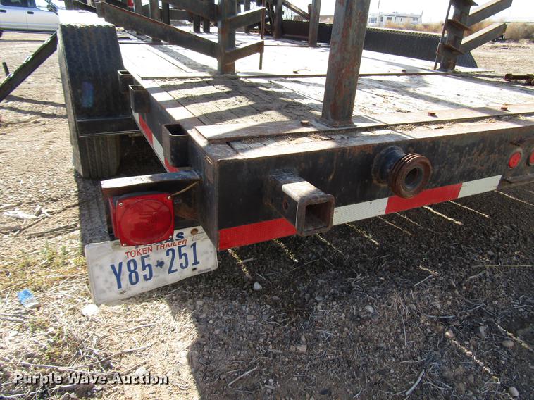 image for item DB6918 2007 Apache utility trailer