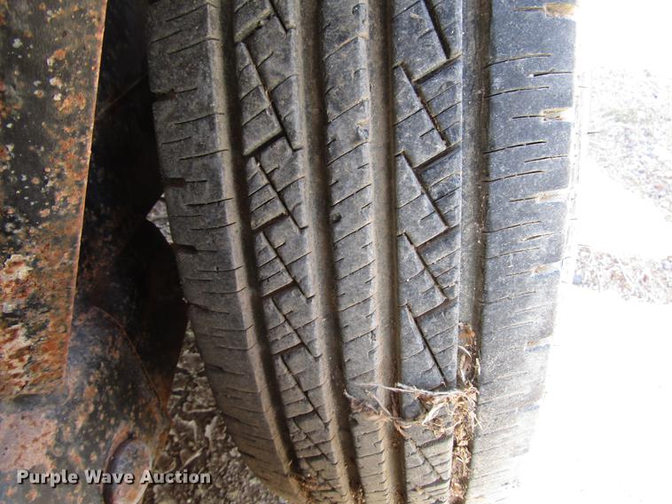 image for item DB6918 2007 Apache utility trailer