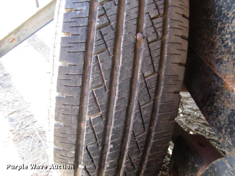 image for item DB6918 2007 Apache utility trailer