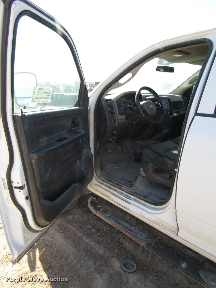 image for item DB6921 2011 Dodge Ram 5500 Crew Cab flatbed truck