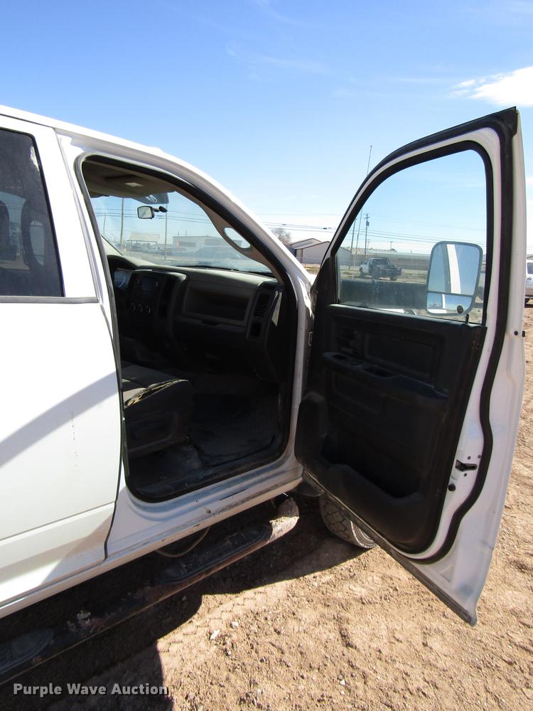 image for item DB6921 2011 Dodge Ram 5500 Crew Cab flatbed truck