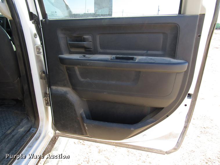 image for item DB6921 2011 Dodge Ram 5500 Crew Cab flatbed truck