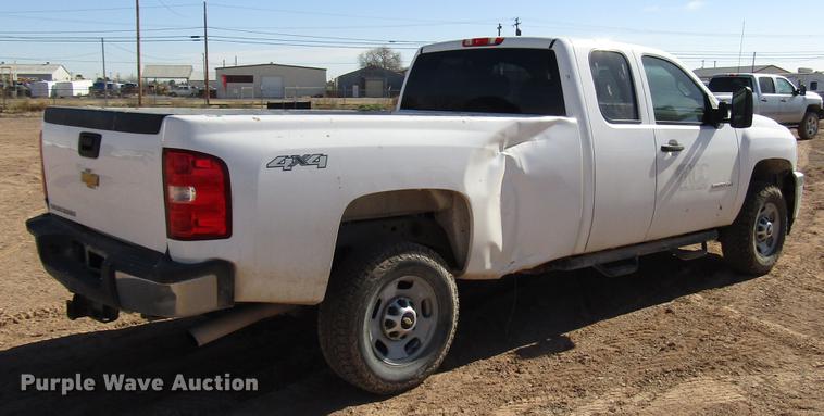 image for item DB6922 2011 Chevrolet Silverado 2500HD Ext. Cab pickup truck