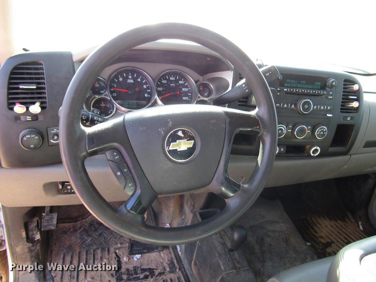 image for item DB6922 2011 Chevrolet Silverado 2500HD Ext. Cab pickup truck