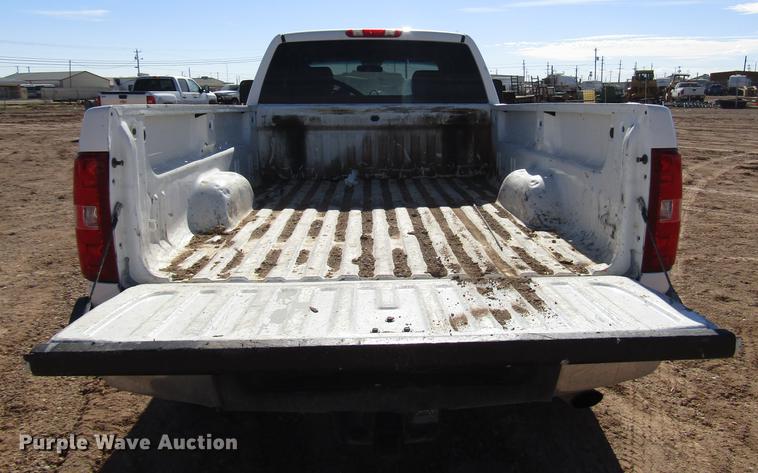 image for item DB6922 2011 Chevrolet Silverado 2500HD Ext. Cab pickup truck
