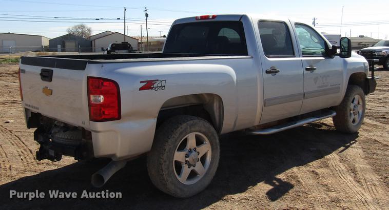 image for item DB6923 2012 Chevrolet Silverado 2500HD Crew Cab pickup truck