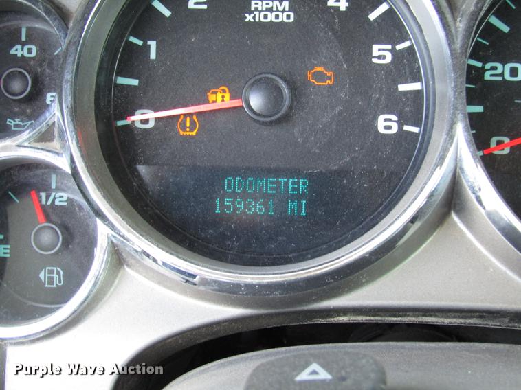 image for item DB6929 2011 GMC Sierra 2500HD Crew Cab pickup truck