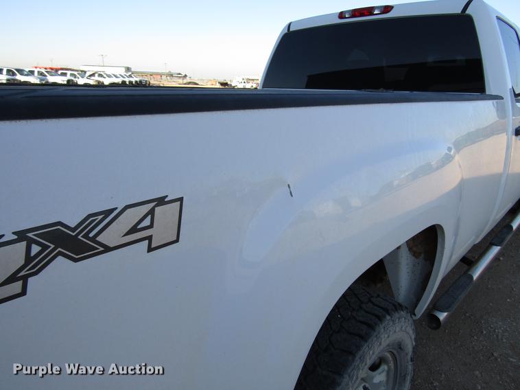 image for item DB6929 2011 GMC Sierra 2500HD Crew Cab pickup truck