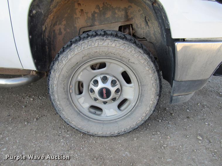 image for item DB6929 2011 GMC Sierra 2500HD Crew Cab pickup truck