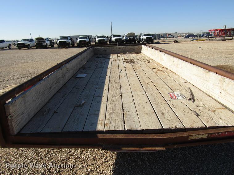 image for item DB6932 2006 Apache utility trailer