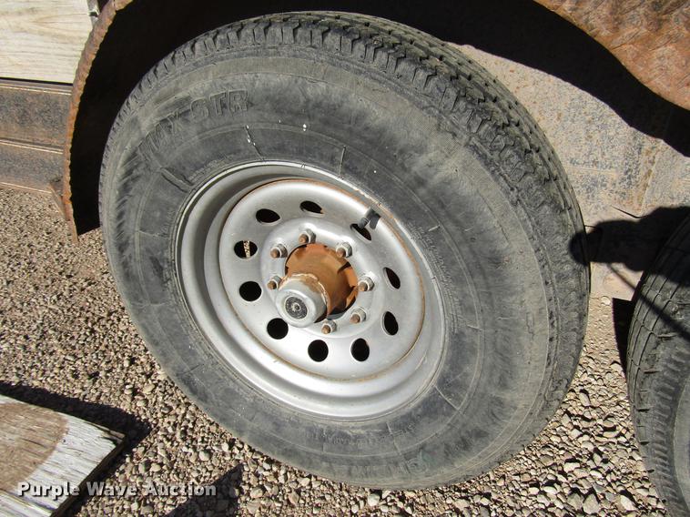 image for item DB6932 2006 Apache utility trailer