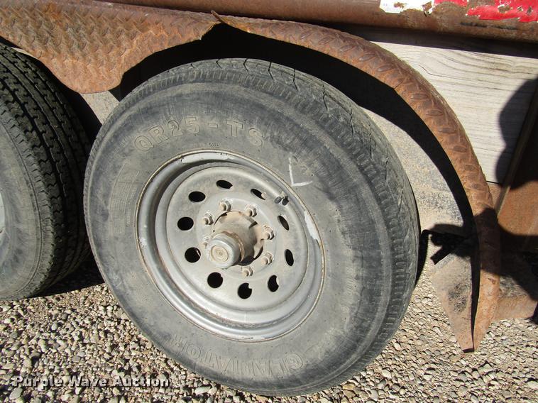 image for item DB6932 2006 Apache utility trailer