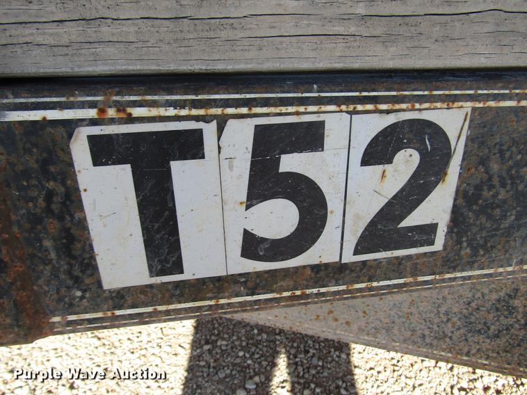 image for item DB6932 2006 Apache utility trailer