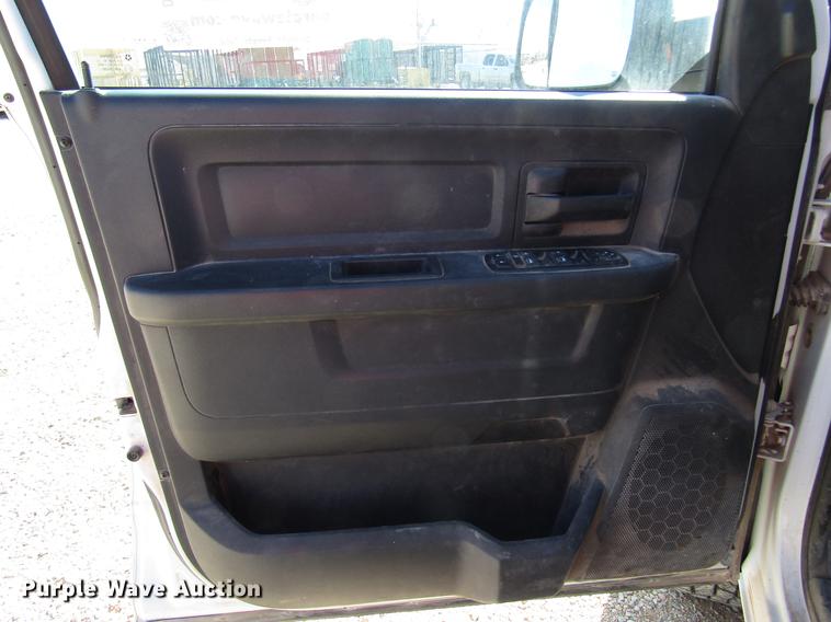 image for item DB6936 2012 Dodge Ram 2500 Crew Cab pickup truck